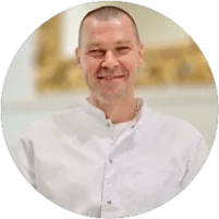 首席医师
医学副博士
肿瘤科医生
从医经验：22年